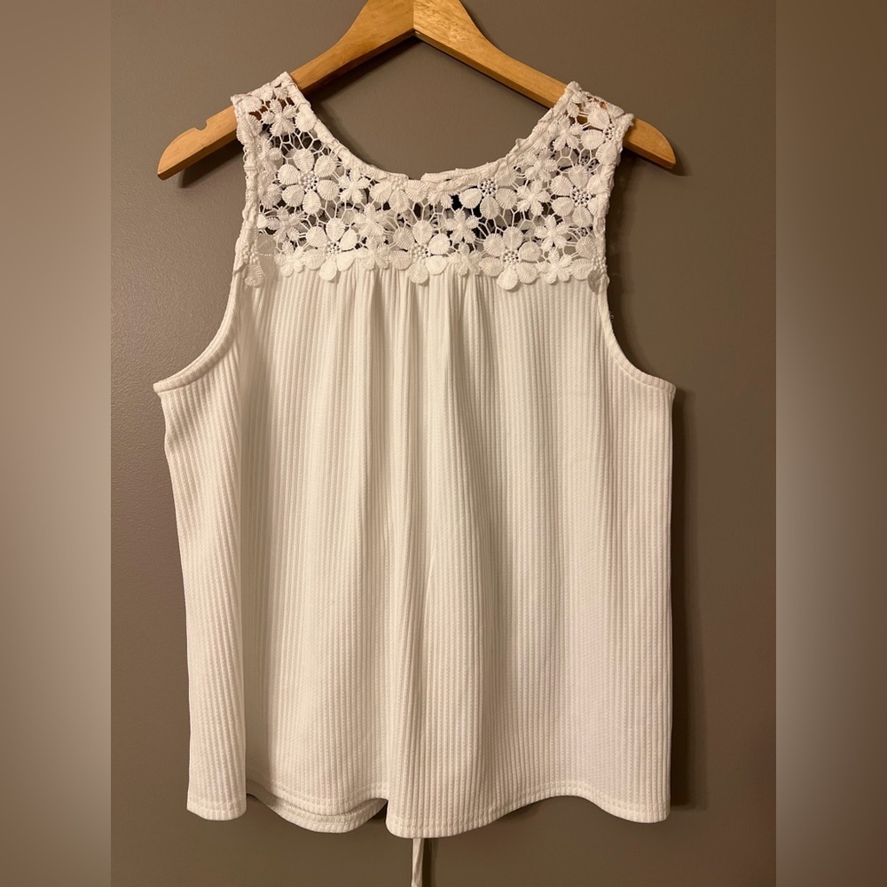 Daytrip White Crochet Tank Top MD